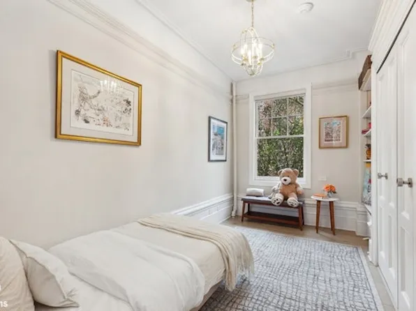 37 West 93rd Street image 9 of 10