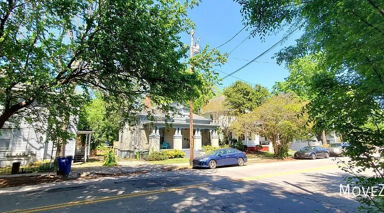 209 E Peace St #C — Photo 13