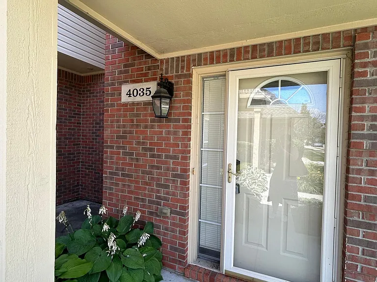 4035 Cornerstone Dr — Photo 2