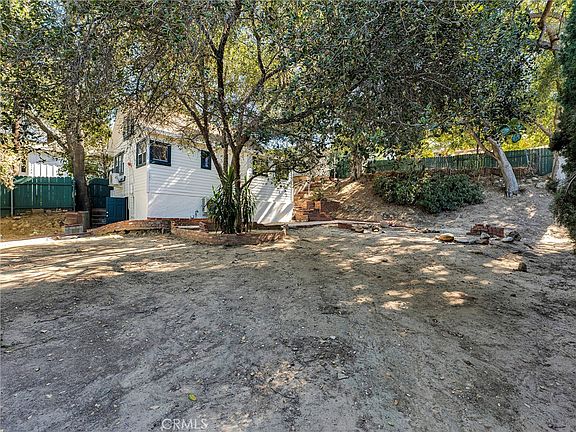 3rd image of 4240 Ensenada Dr
