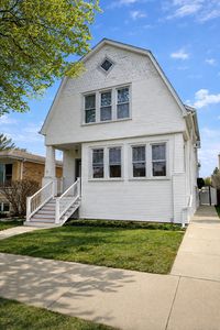 6041 N Newburg Ave, Chicago, IL, 60631