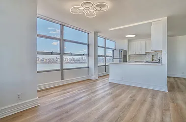 6050 Blvd East, #10C