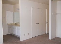 2nd image of 2321 Magnolia Ave Unit 12E