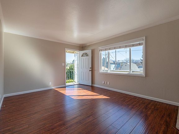 5th image of 1120 W Hamilton Ave APT 4
