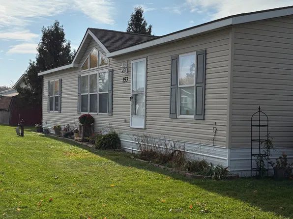 4100 NW 66th St Trailer 153, Medford, MN 55049