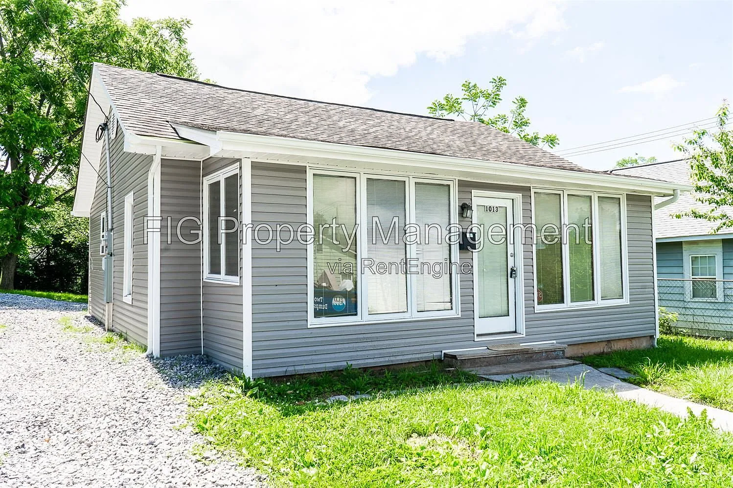 2 bed, 1.0 bath, 720 sqft, $1,495 — Photo 1