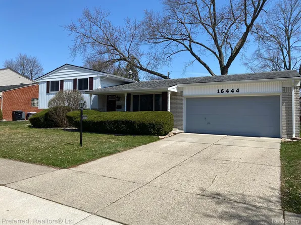 16444 Fairway St, Livonia, MI 48154