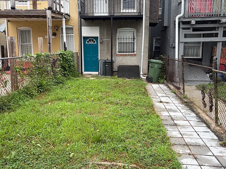 2817 Winchester St — Photo 26