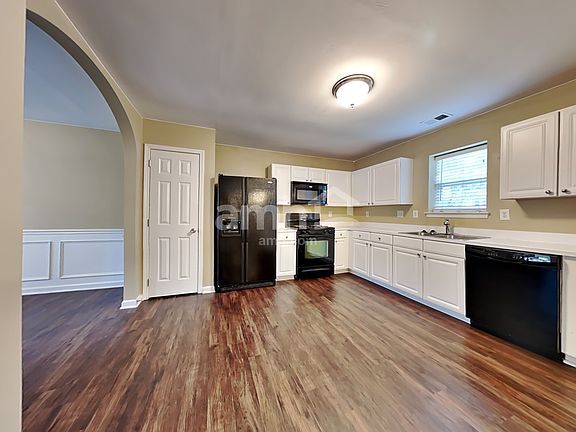 3rd image of 7615 Henderson Park Rd