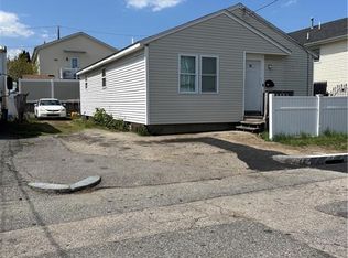 13 Halton St, Providence, RI 02907