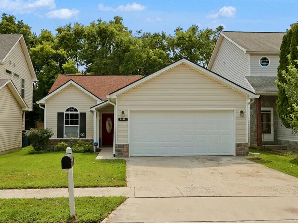 2460 Checkerberry Dr, Lexington, KY 40509