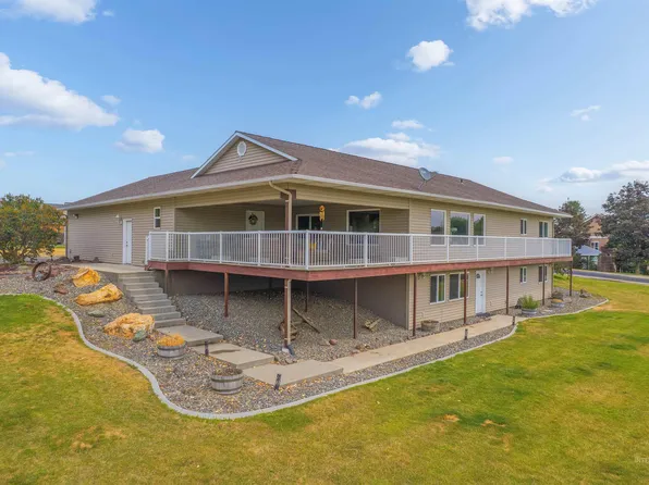 1468 N Viewpoint Dr, Lewiston, ID 83501