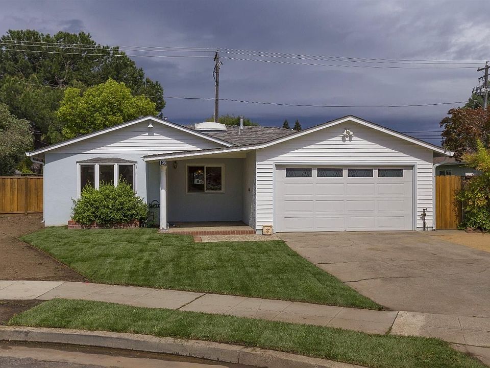 1st image of 108 Las Astas Dr