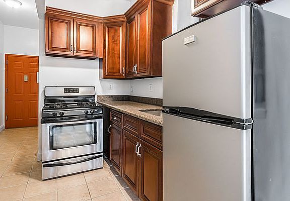 3rd image of 2490 Frederick Douglass Blvd APT 1A