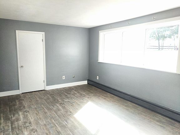 2nd image of 8040 S Westnedge Ave APT 2