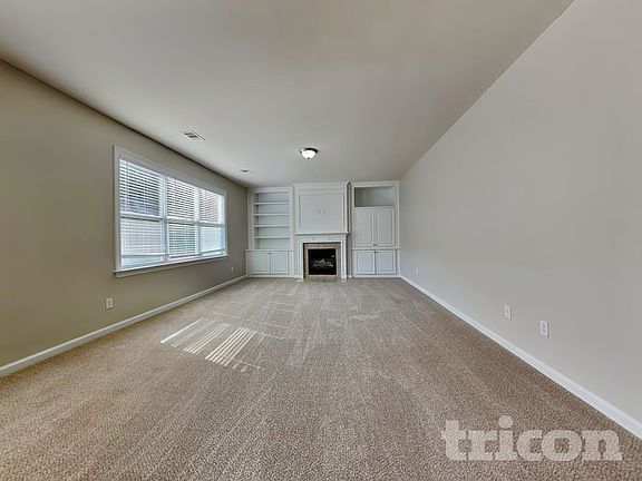 3rd image of 3620 Long Lake Dr