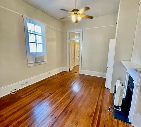 5th image of 2923 Bell St