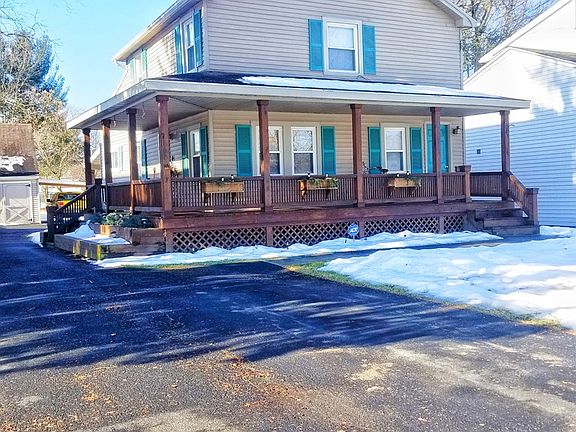 2nd image of 990 Pauline Ave