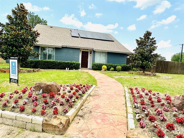 229 Elmwood Dr, Garland, TX 75043