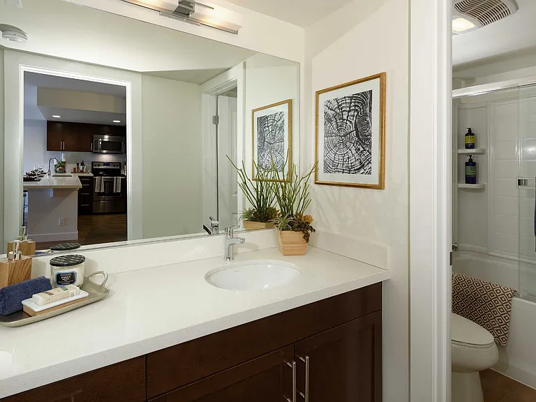 Wayfarer Apartments + Marina — Photo 17