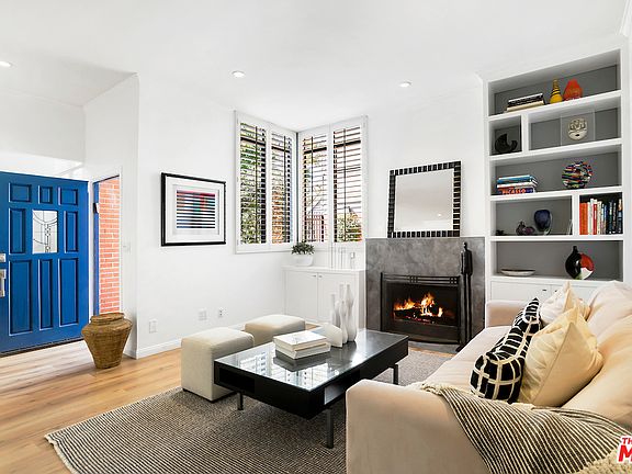 5th image of 823 17th St Unit 1