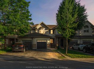 326 Applecross Cres, Ottawa, ON K2K0C4