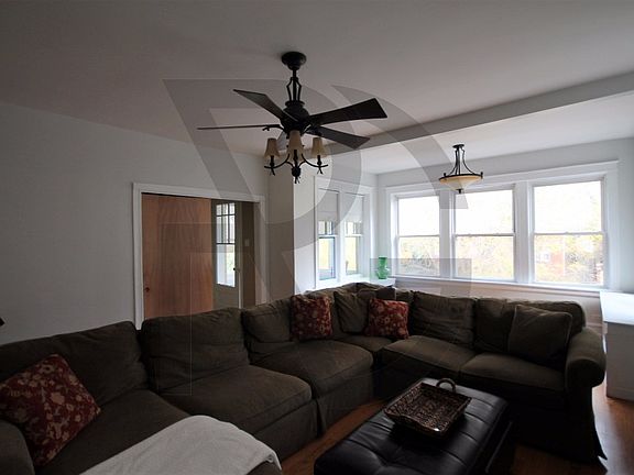 2nd image of 3720 N Keeler Ave #2