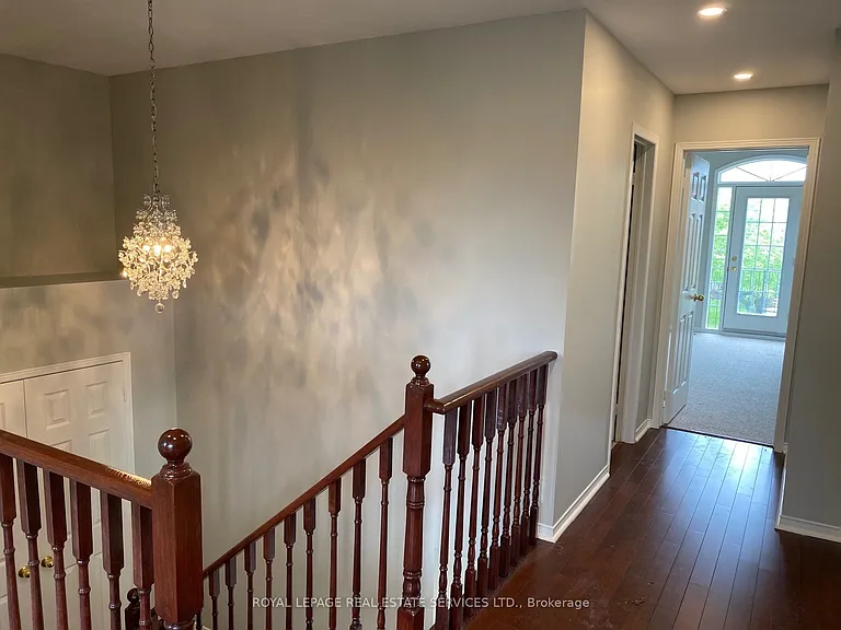 2362 Woodridge Way — Photo 8