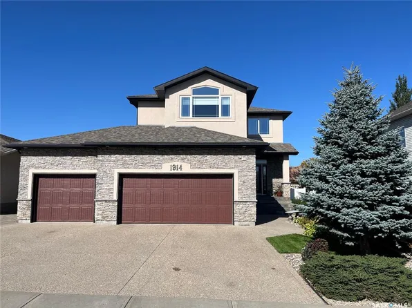1914 LAURIER CRESCENT E, Regina, SK S4V 0N8