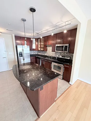 157 Fleet St #411 Photo 1