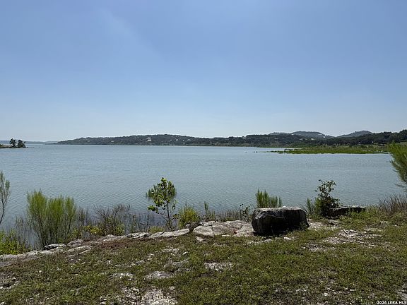 3rd image of 265 OAK HIDEAWAY DR