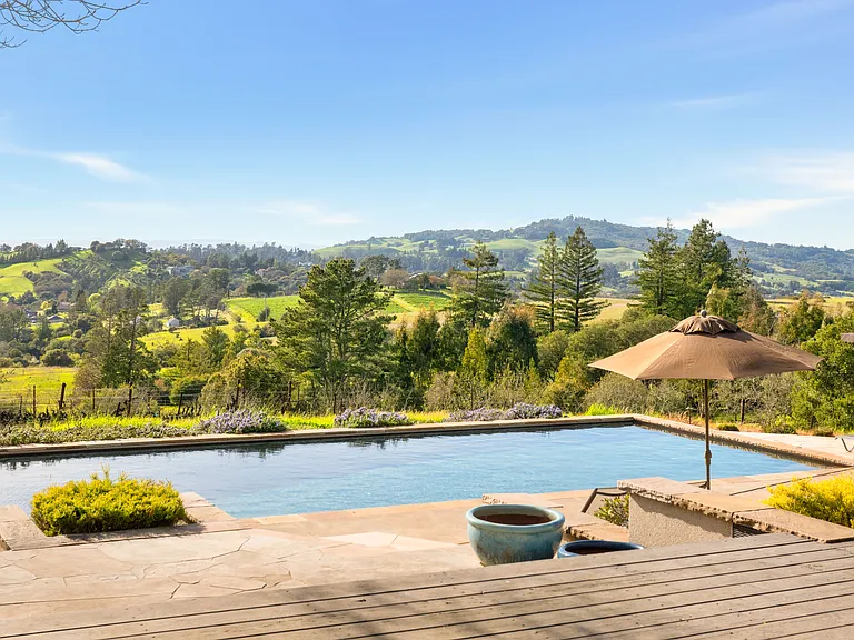 Sonoma Mountain Rd — Photo 18