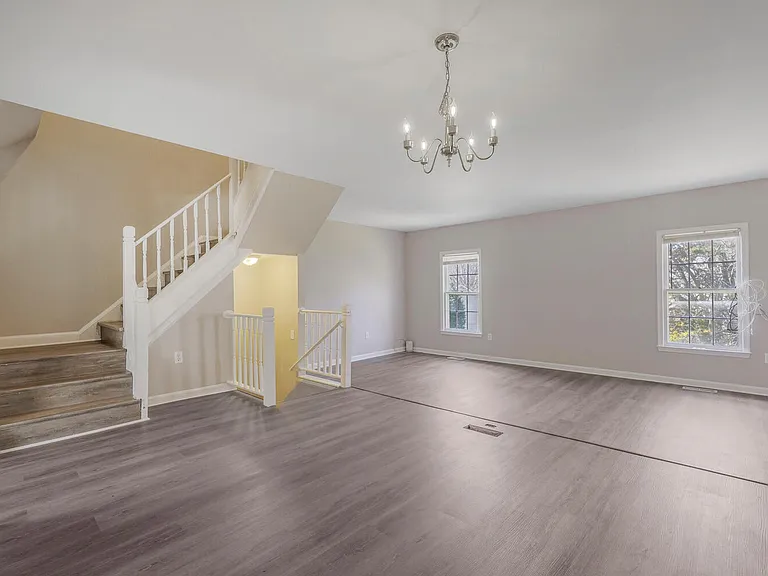 7314 Eggar Woods Ln — Photo 2