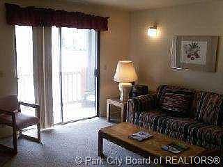 3rd image of 1485 Woodside Ave #203A