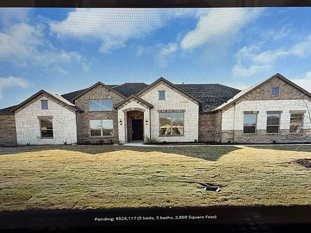8285 Honeywell Ave — Photo 1