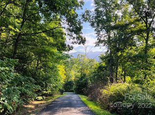 99999 Dogwood Forest Rd, Fairview, NC 28730