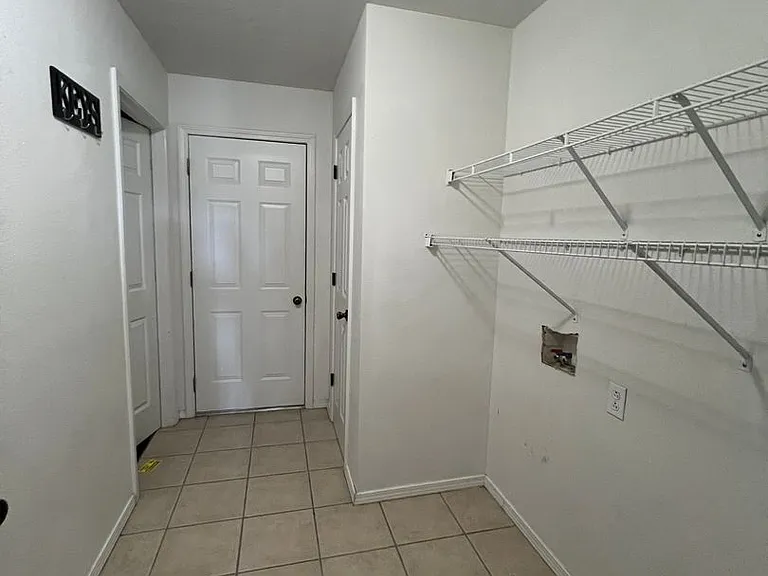 360 Tall Oaks Dr — Photo 24