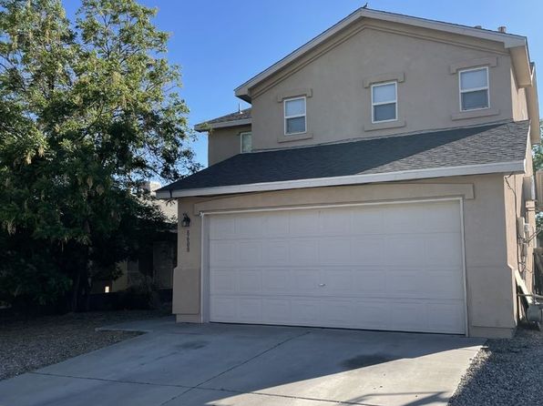 8608 Casa Vistosa Ct NW