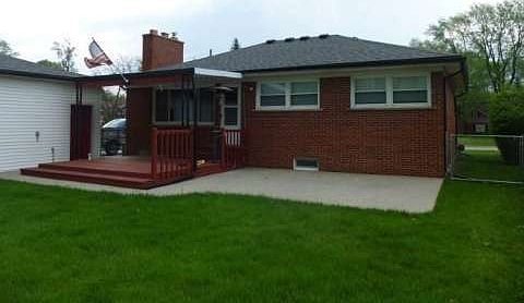 3rd image of 27839 Milton Ave