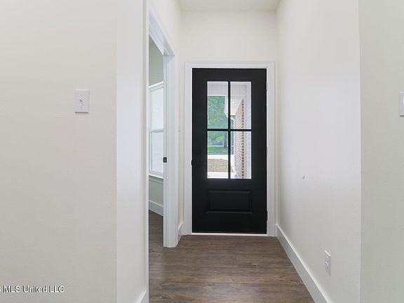 4th image of 19545 Wallace Way