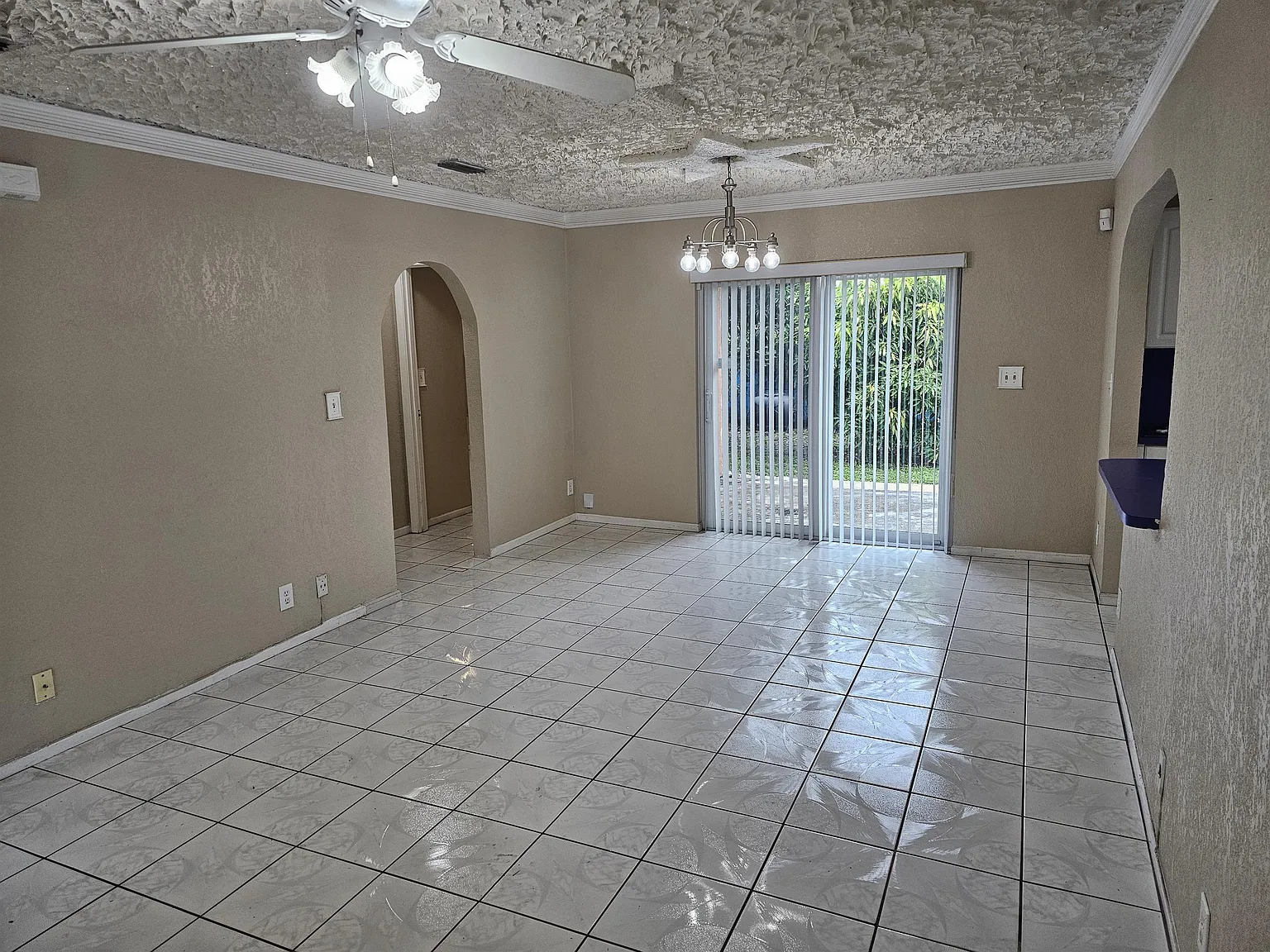 891 Northwest 34th Way - 1 — Photo 3