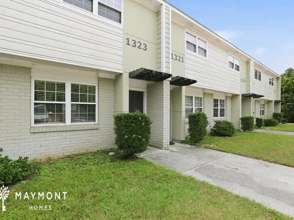 1323 Mathis Ferry Rd, Mount Pleasant, SC 29464