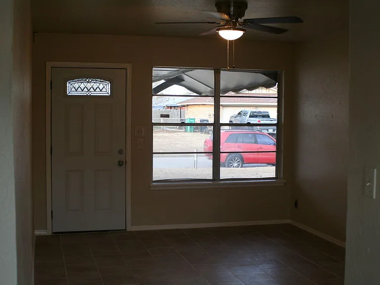 3208 SW 72nd St — Photo 5