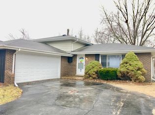 22802 East Dr, Richton Park, IL 60471