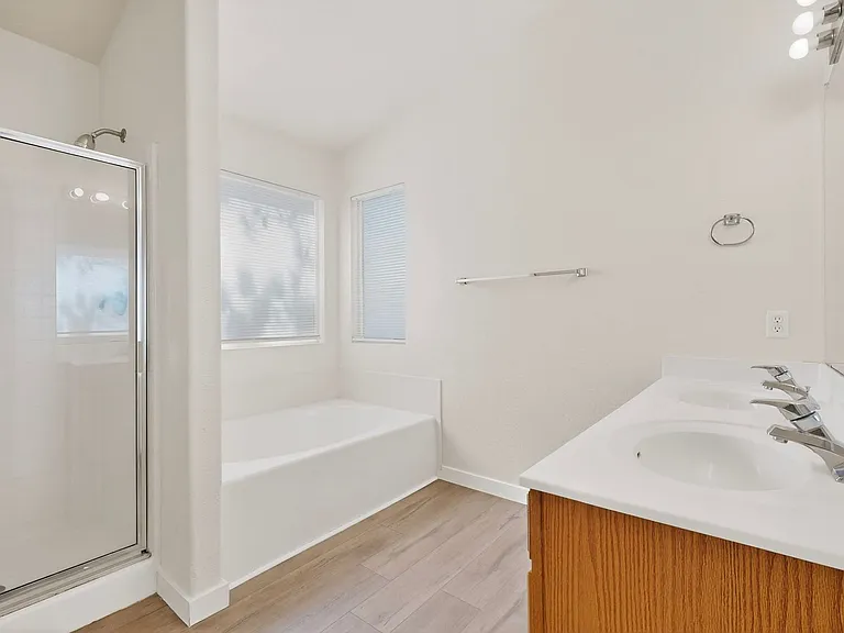 3019 Glorieta Meadows Dr NE — Photo 16