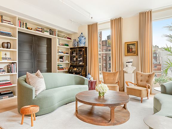 3rd image of 54 Bleecker St APT 5A