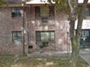 6924 W Hampton Ave APT 106, Milwaukee, WI 53218