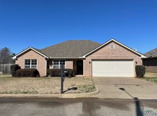 2223 Woodgrove Ln, Longview, TX 75605