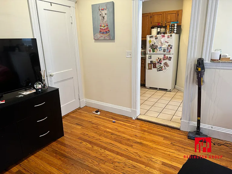 240 Kelton St #3 — Photo 6