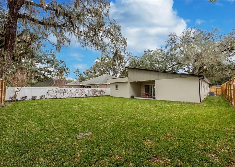 2nd image of 1613 Cloverlawn Ave